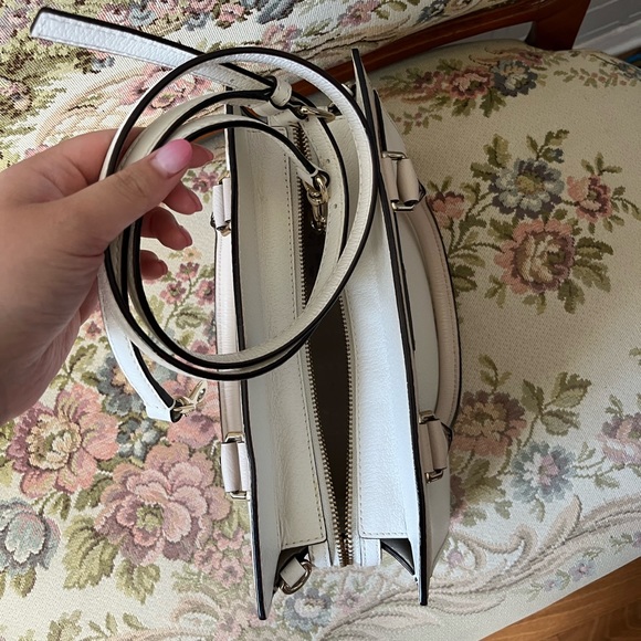 * sold Kate Spade Crossbody - Picture 3 of 4